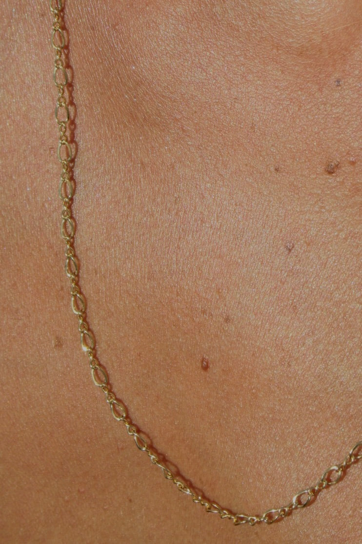 Elongated Oval Link Chain